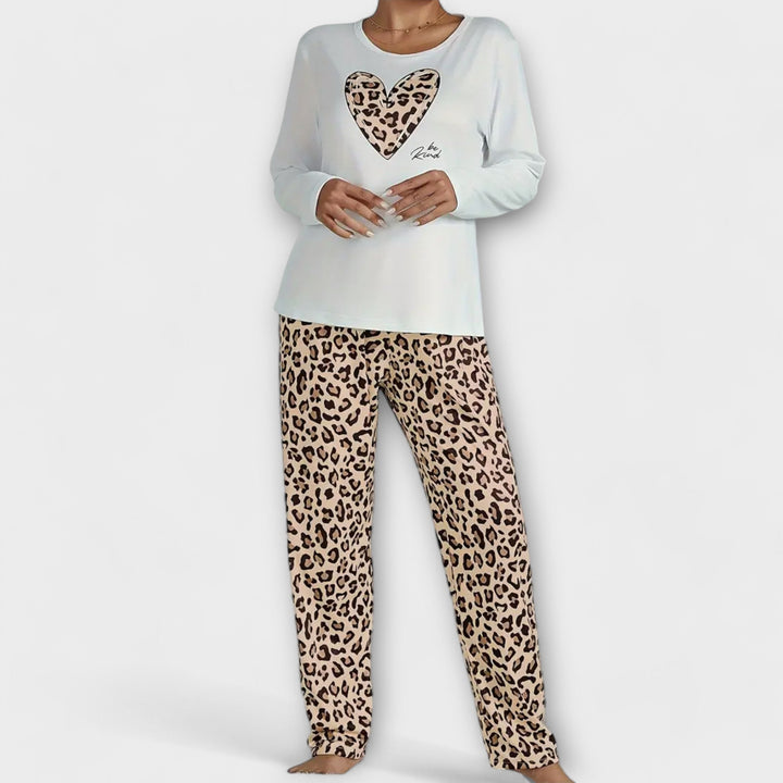 Kusset Leopard Pyjamassæt med Hjerte-Detalje